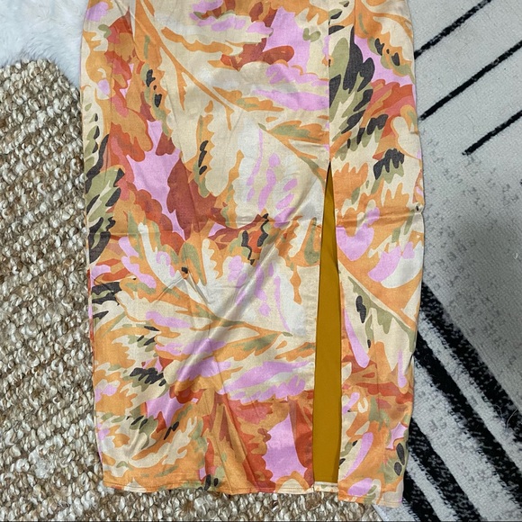 ✨Showpo Floral Cutout Midi Dress - Picture 6 of 10